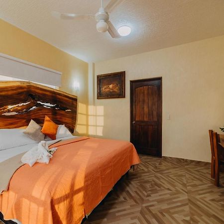 Primavera Suites Zihuatanejo Bagian luar foto